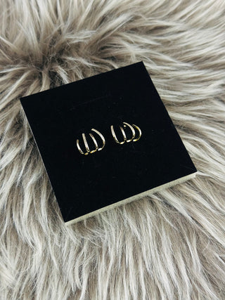 Queen Medusa Bold Beauty in One – Single Earring for a Statement Look!